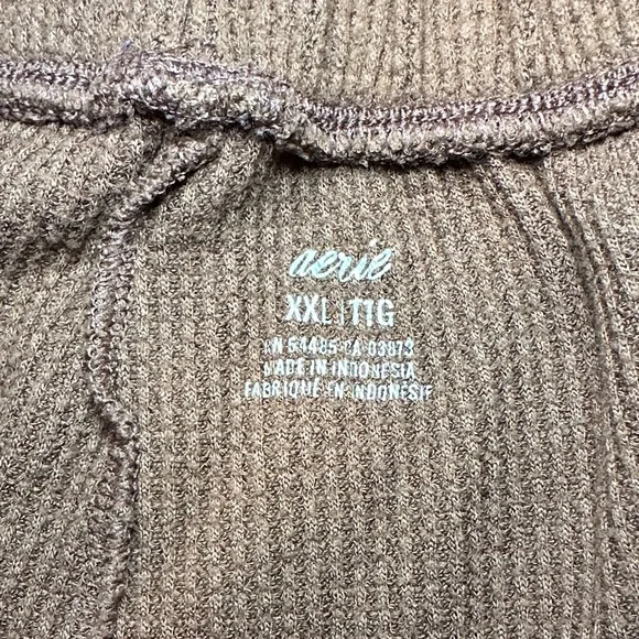 Aerie Traveler Brown Waffle Cargo Joggers - Picture 5 of 11